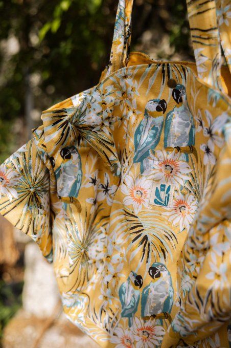 Grand sac fourre-tout fleurs et perroquets intérieur jaune plumetis